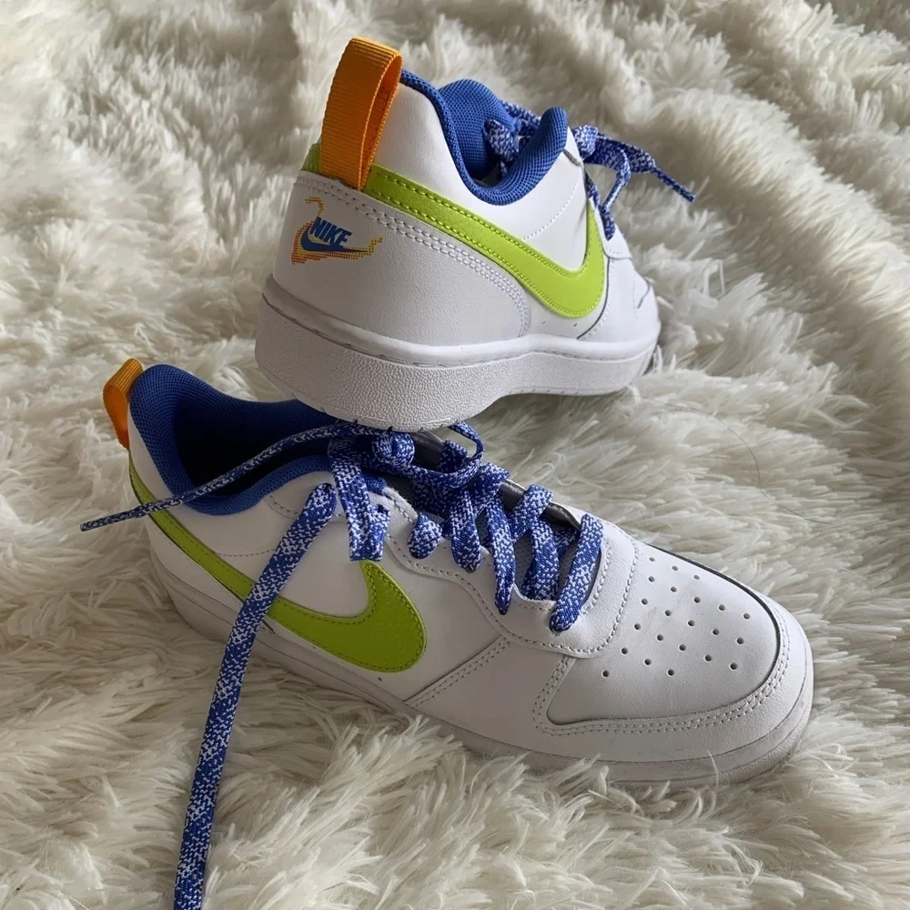 Nike‎ All Day Play size 5.5Y White Neon NEW